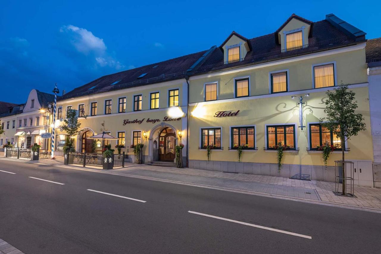 Hotel Bayrischer Loewe Osterhofen Exteriér fotografie