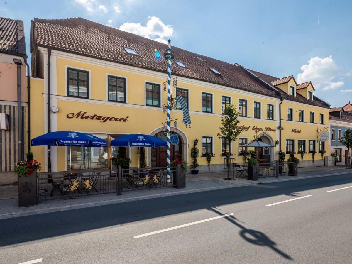 Hotel Bayrischer Loewe Osterhofen Exteriér fotografie